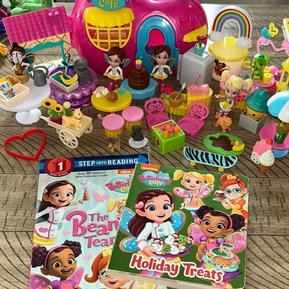 Butter 🧈 Bean 🫘 Cafe ☕️ SWEET accessories + Books 📚+ Bonus Party 🎈 Set